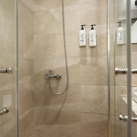 Amal Stay Modern Tirana Center Apartment